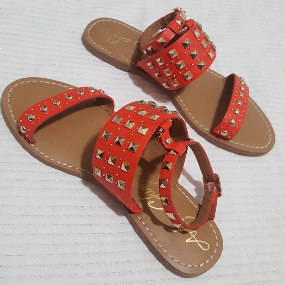 Arturo Chiang Teresse studded Sandal in Orange